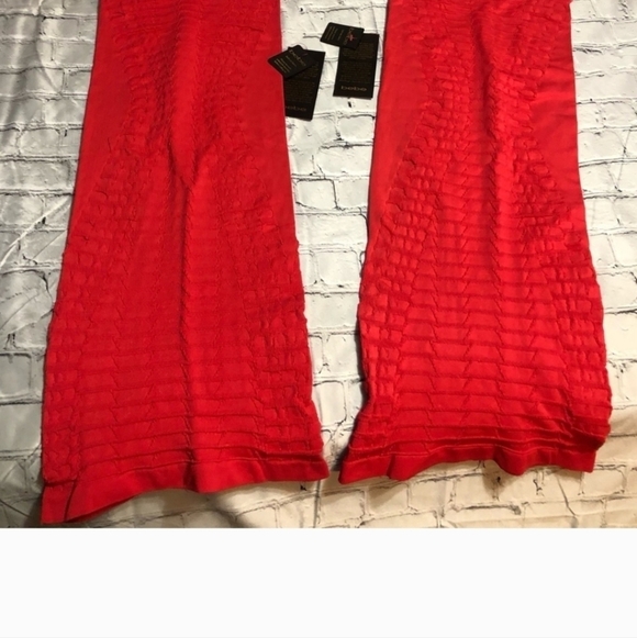 BEBE Textured Bodycon Dress Sweetheart Neck Teaberry Size Small Petite NEW - Picture 7 of 9